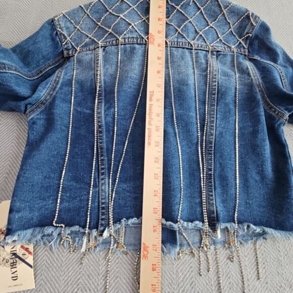 NWT Denim Blvd Los Angeles Denim Jacket Women's Size Small Bling Rhinestoned - Picture 12 of 14
